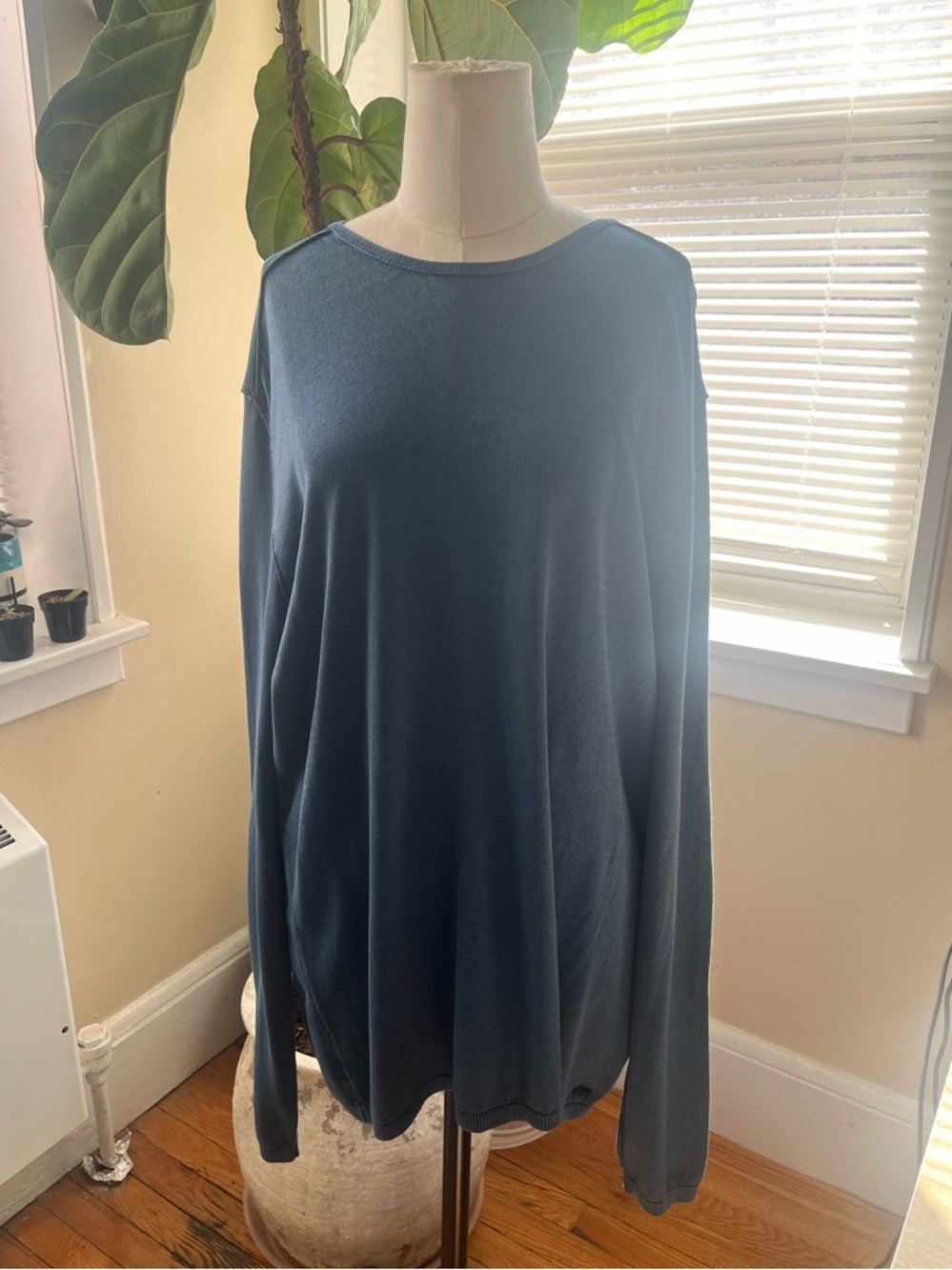 John Varvatos USA 100% cotton knit blue sweater size XL